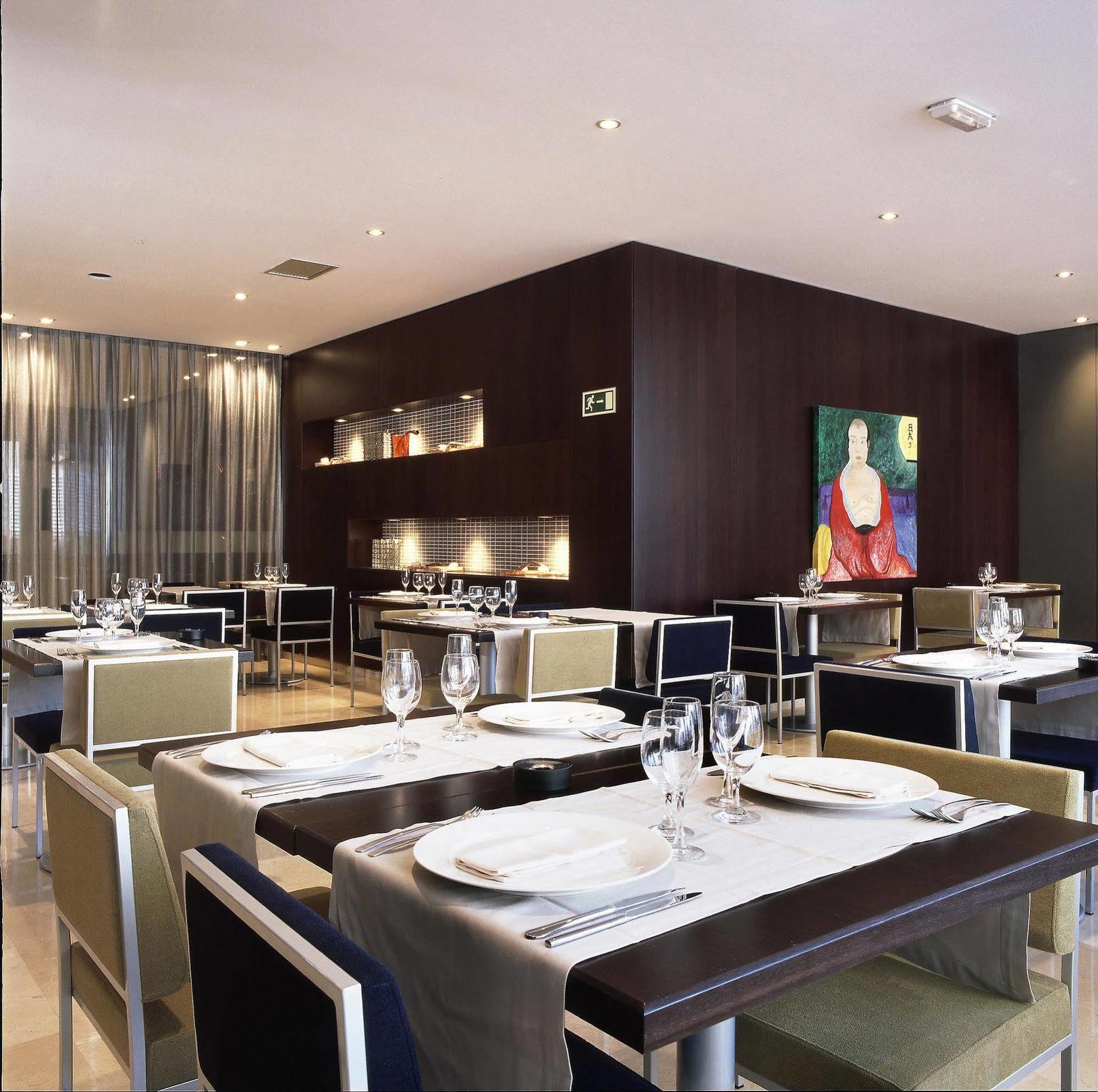 Hotel Ciutat Martorell Restaurante foto